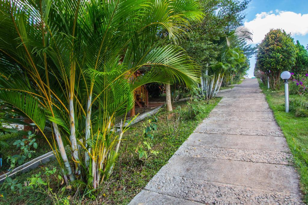 Floral Hill Khaokho Hotel Khao Kho Bagian luar foto