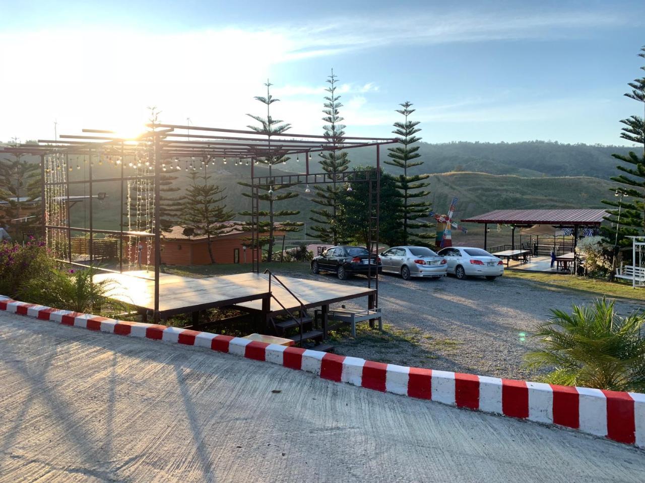 Floral Hill Khaokho Hotel Khao Kho Bagian luar foto